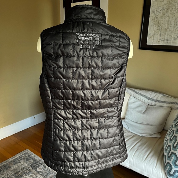 DO NOT BUY Patagonia Nano Puff Black Insulated Quilted Vest  *BRANDING* - Picture 2 of 7